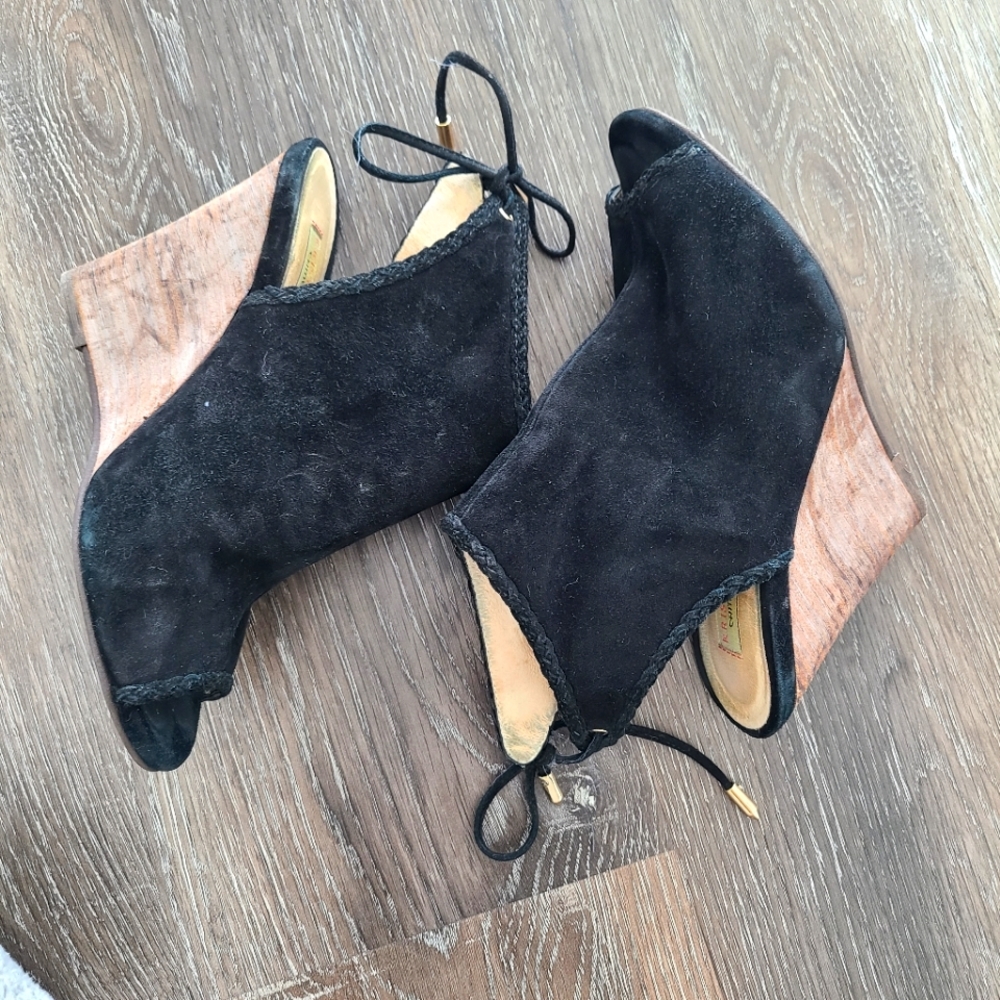 Kristin Cavallari fo Chinese Laundry Wedges